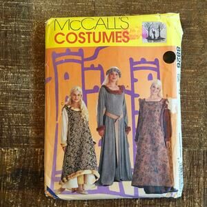 McCalls Sewing Pattern 8826 Medieval Renaissance Fantasy Costume Girls 14 UNCUT
